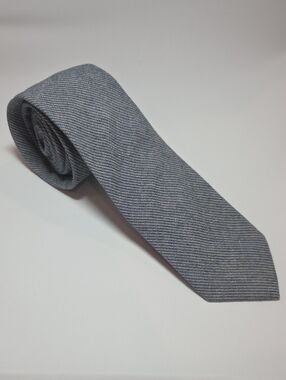 J. Crew Men's 100% Cotton Narrow Blue-Gray Stripe Textured Tie 2.75x58"